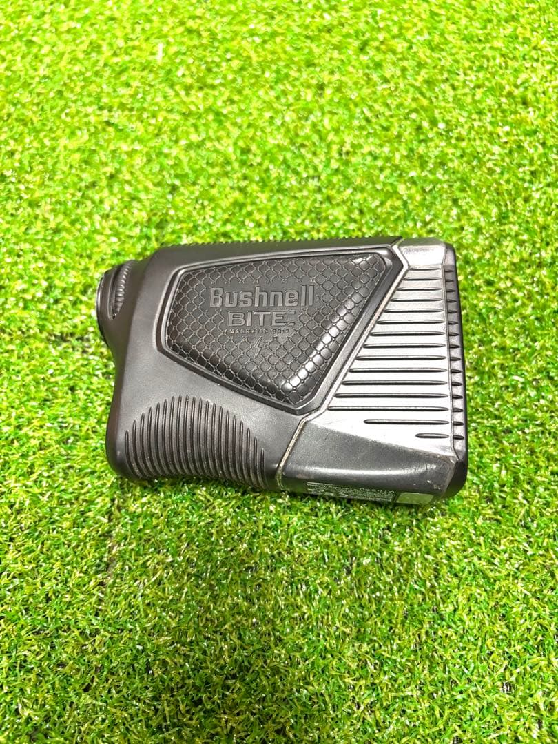 Bushnell Pro XE ゴルフ距離計& Pro V1 ゴルフボール 新品