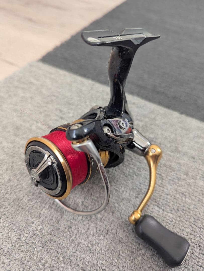DAIWA 18レガリス2000S リール＆バッグ＆ジグヘッド