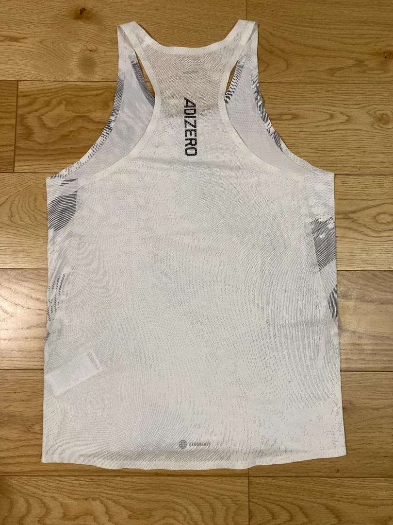 アディダス　アディゼロ　 シングレット　メンズSサイズ