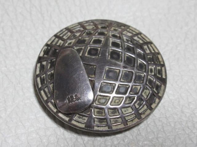 美品希少 1960年代◆丸形 幾何学模様 銀製（シルバー/SILVER）仁丹入れ