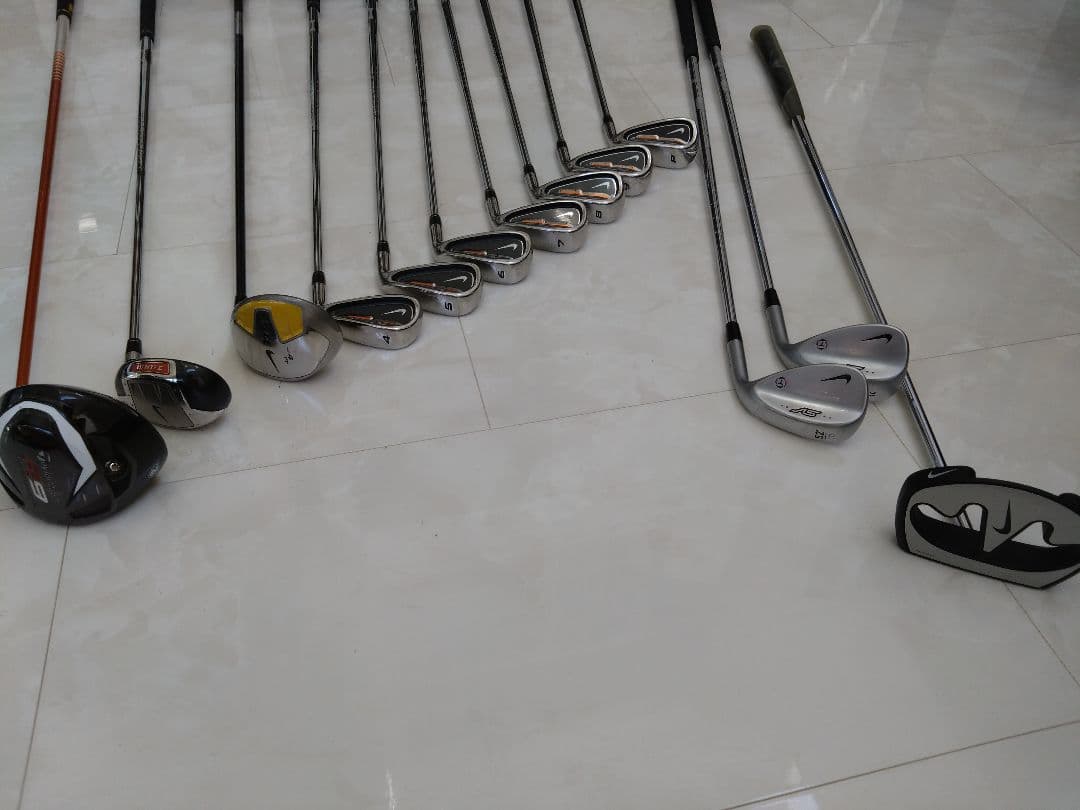 ナイキ ゴルフバッグ サスクワッチ イグナイト アイアンセット