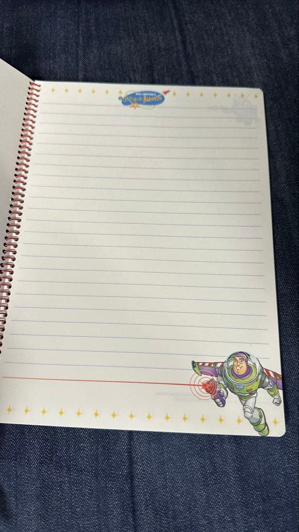 disney 限定 バズライトイヤーのアストロブラスター　ノート 激レア
