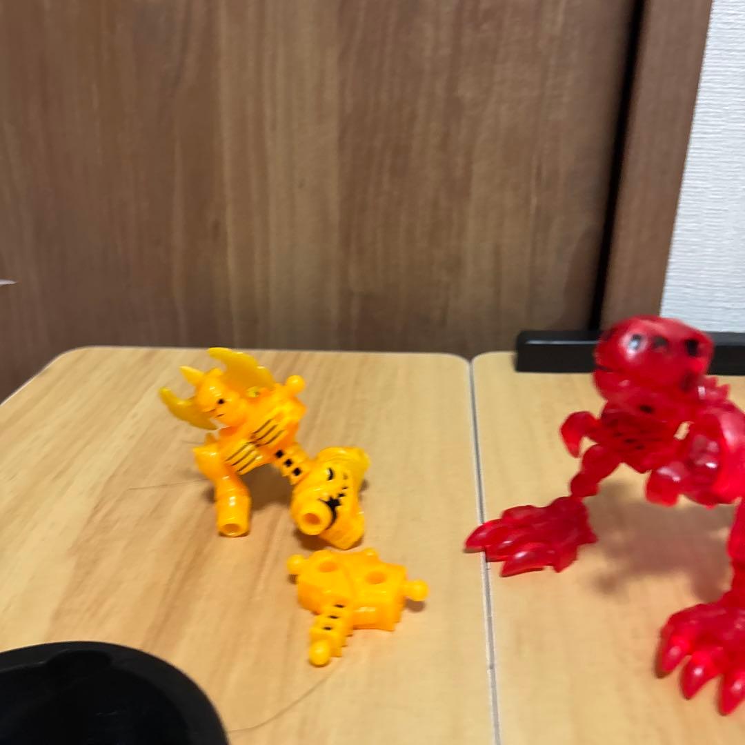 ほねほねザウルス