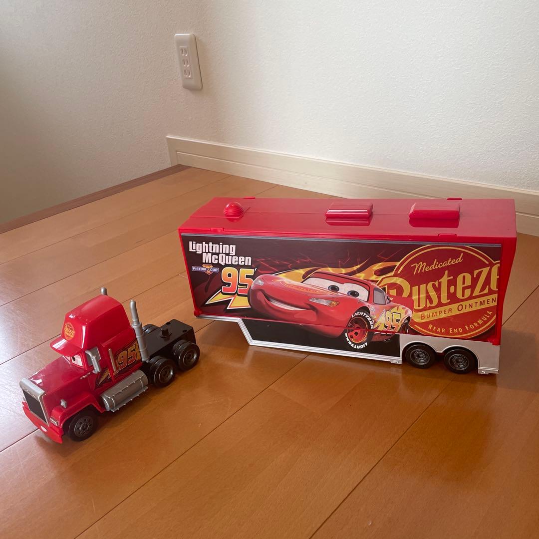 カーズトミカ　たくさんのせよう！大きなマック