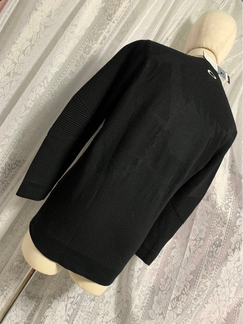 未使用！OAKLEY オークリー　GOLF 長袖　ストレッチニット　黒　Mサイズ