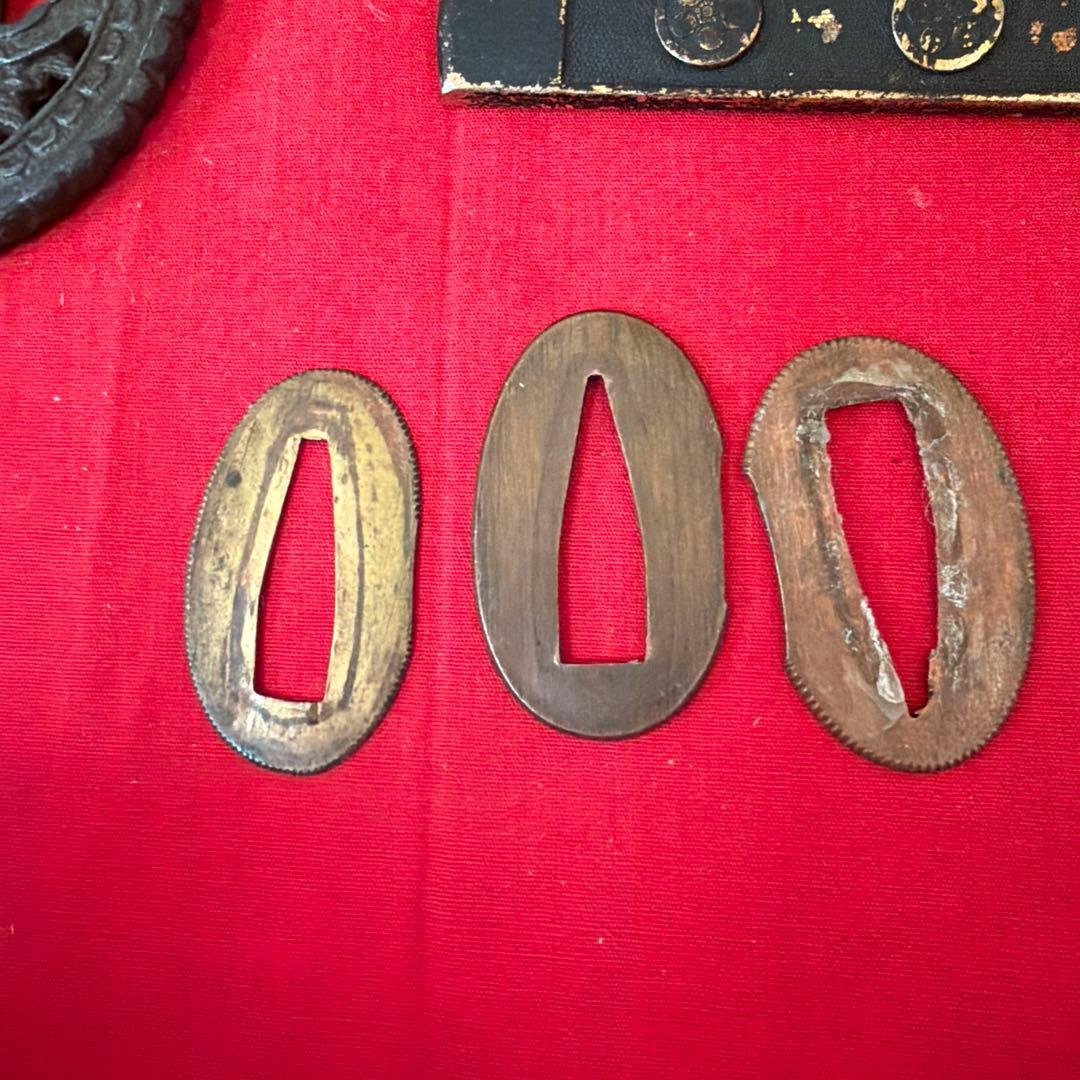 時代 古道具　鉄地 丸形 武具 刀装具