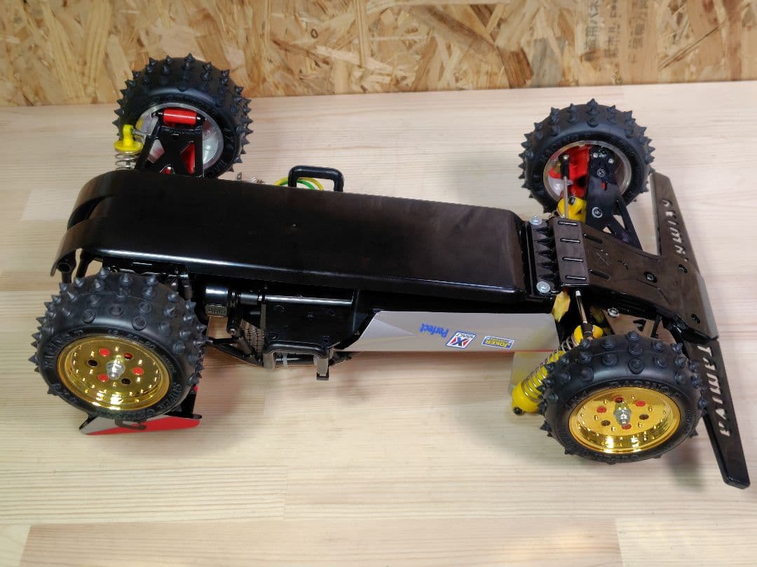 タミヤ スーパーホットショット 未走行 ボディー、ドライバー塗装済