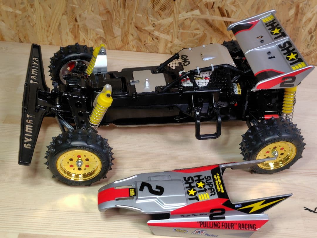 タミヤ スーパーホットショット 未走行 ボディー、ドライバー塗装済