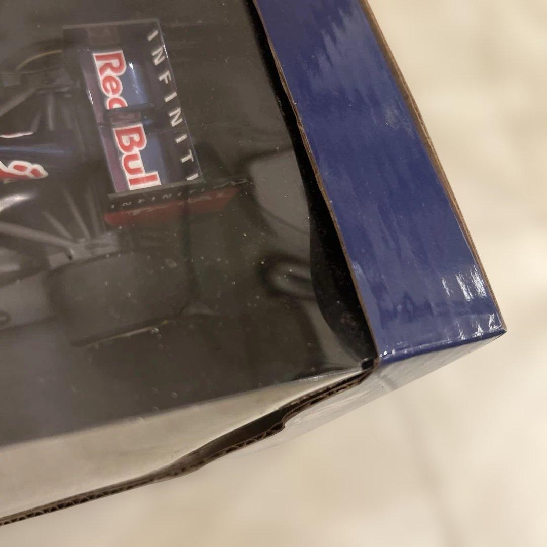 未開封MINICHAMPS インフィニティ・レッドブル・レーシング 1/18