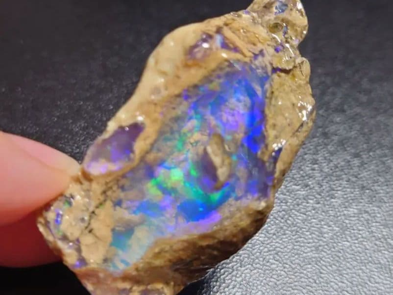 【60CT】エチオピア　オパール　原石　青　クリア　透明　ウェロ産