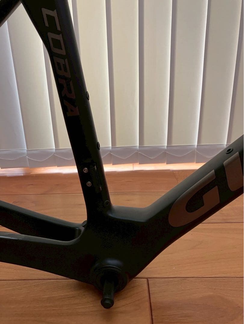 【GUSTO COBRA 2024】ロードバイクフレーム ブラックコーティング済