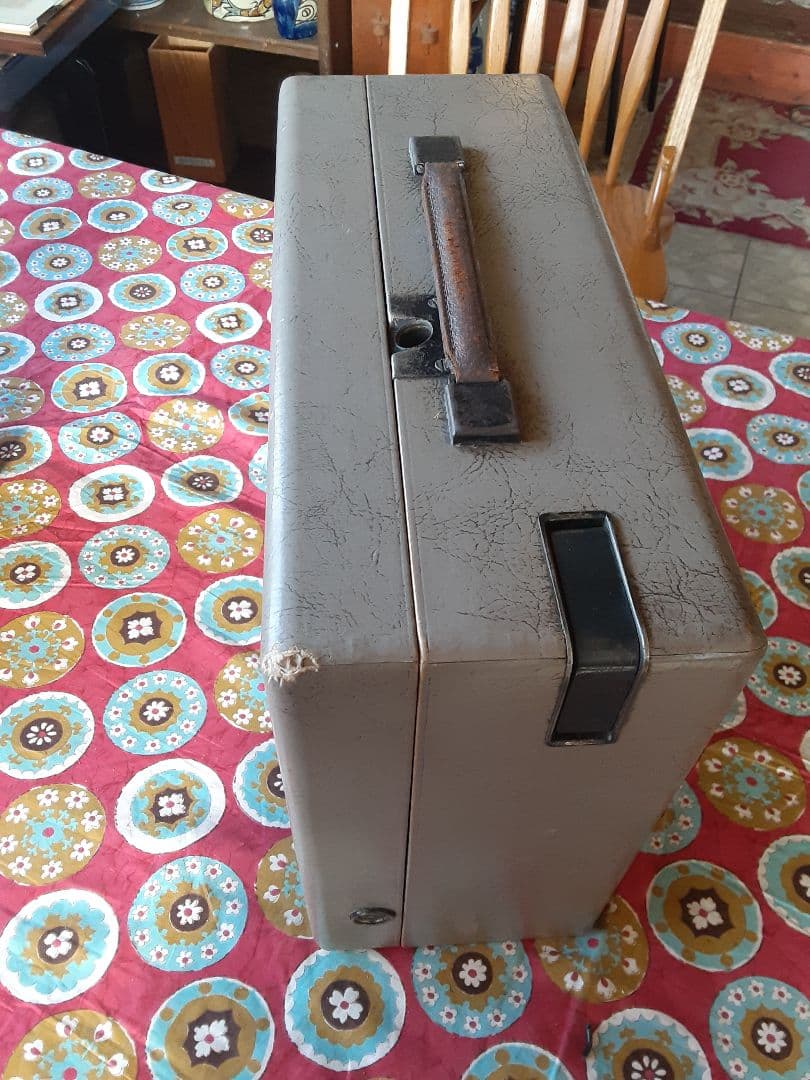 昭和レトロ、珍品ポータブルレ蓄音機、コロンビア、動作品