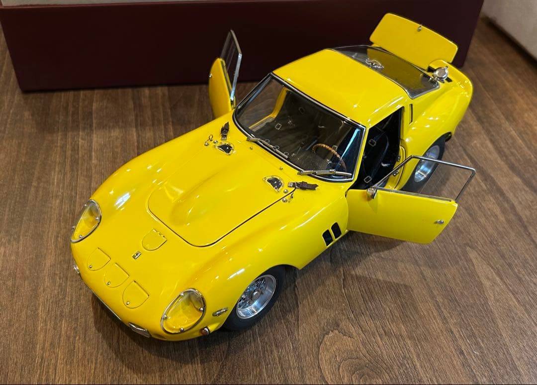 CMC 1/18 フェラーリ 250 GTO RHD 1962 yellow