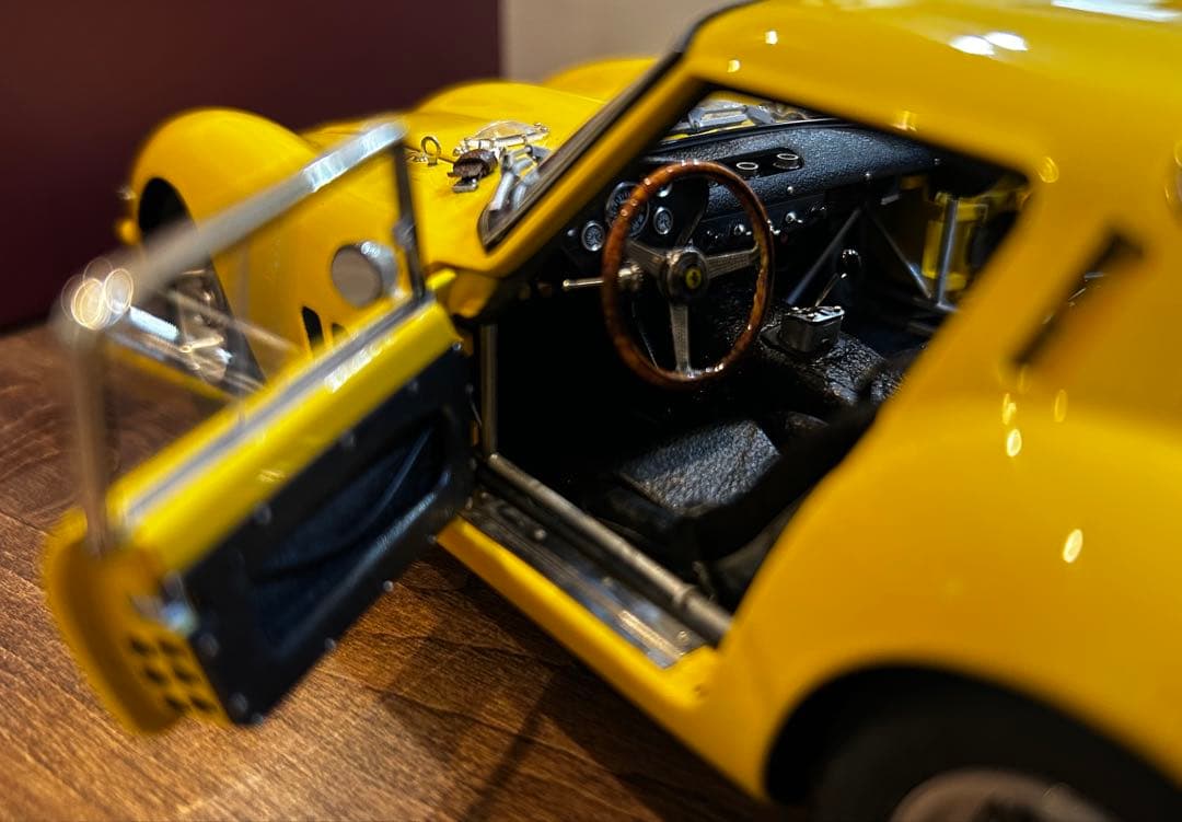 CMC 1/18 フェラーリ 250 GTO RHD 1962 yellow