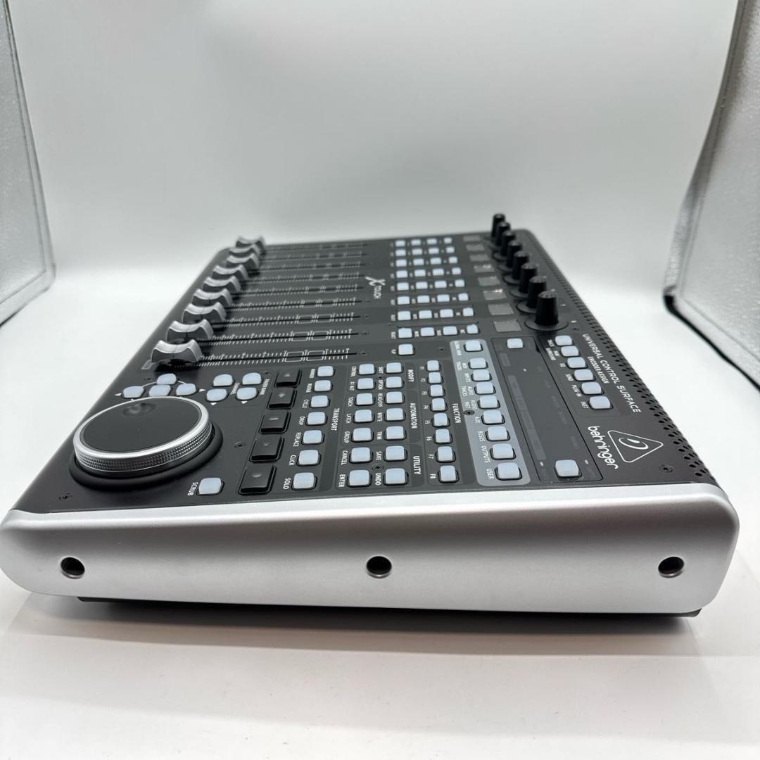 BEHRINGER X-TOUCH 外箱付き　オーディオインターフェイス