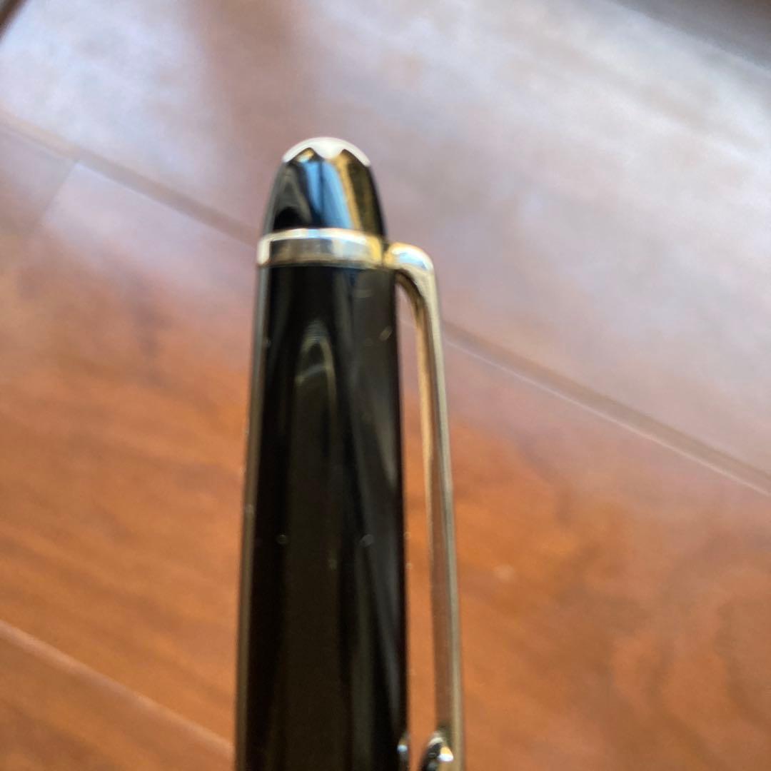 け*い様 モンブラン黒のボールペン 本体
