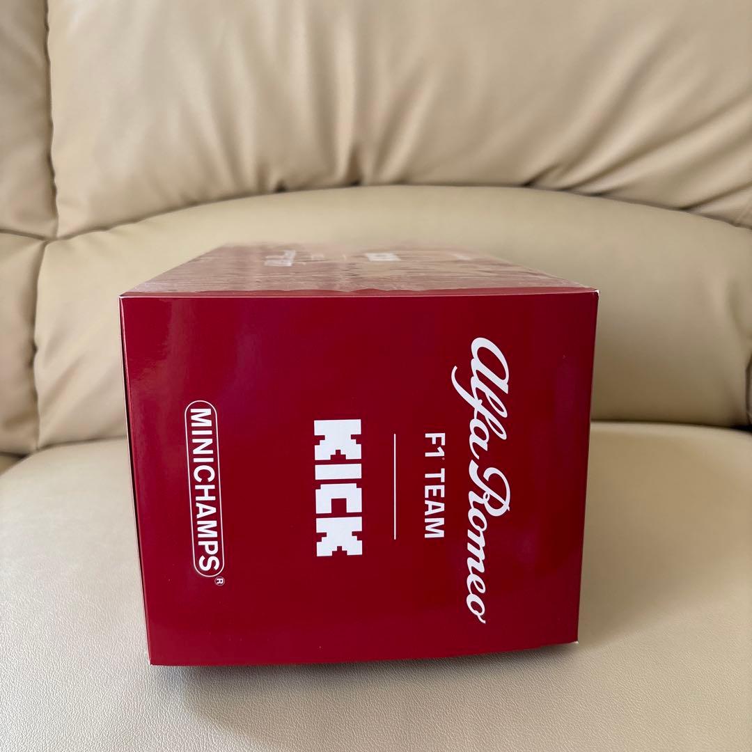 E-m-Y 様 1/18ミニチャンプス アルファロメオC43 V.ボッタス