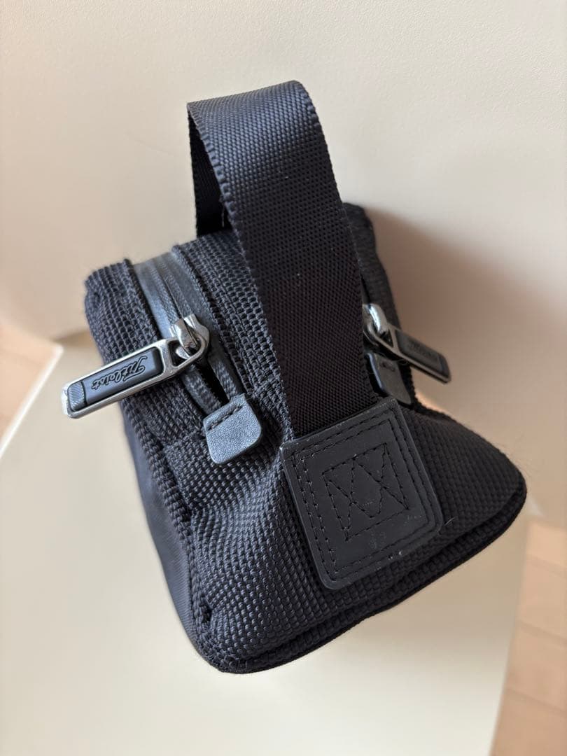 【日本未入荷・ハワイ限定】タイトリスト・ラウンドポーチ