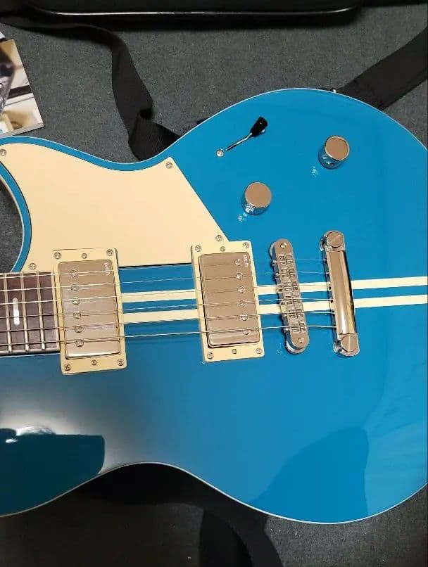 YAMAHA REVSTAR RSS20　スイフトブルー　 変え弦付き