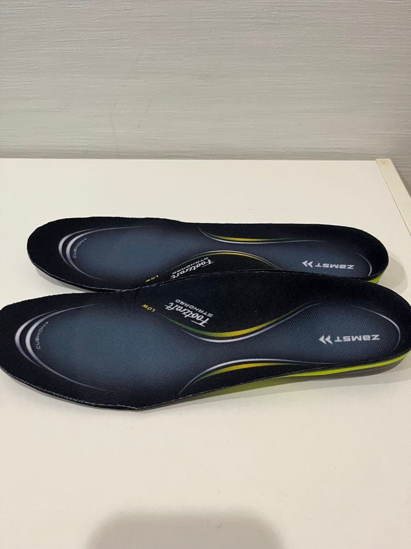 ASICS シューズ ノヴァブラスト 5 ほぼ未使用1回＋ZAMSTインソール付