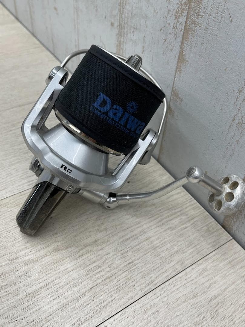 ダイワ トーナメントサーフ 35 スピニングリール TOURNAMENT