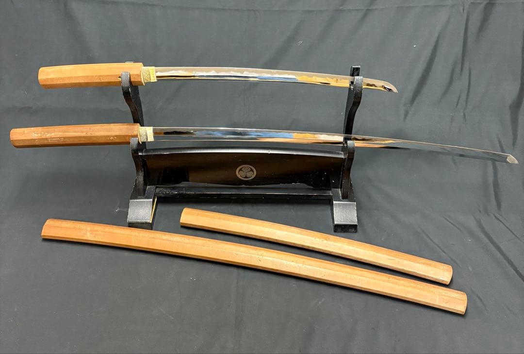 模造刀　日本刀　まとめ　7振り　太刀　脇差　白鞘　刀掛け2個付き