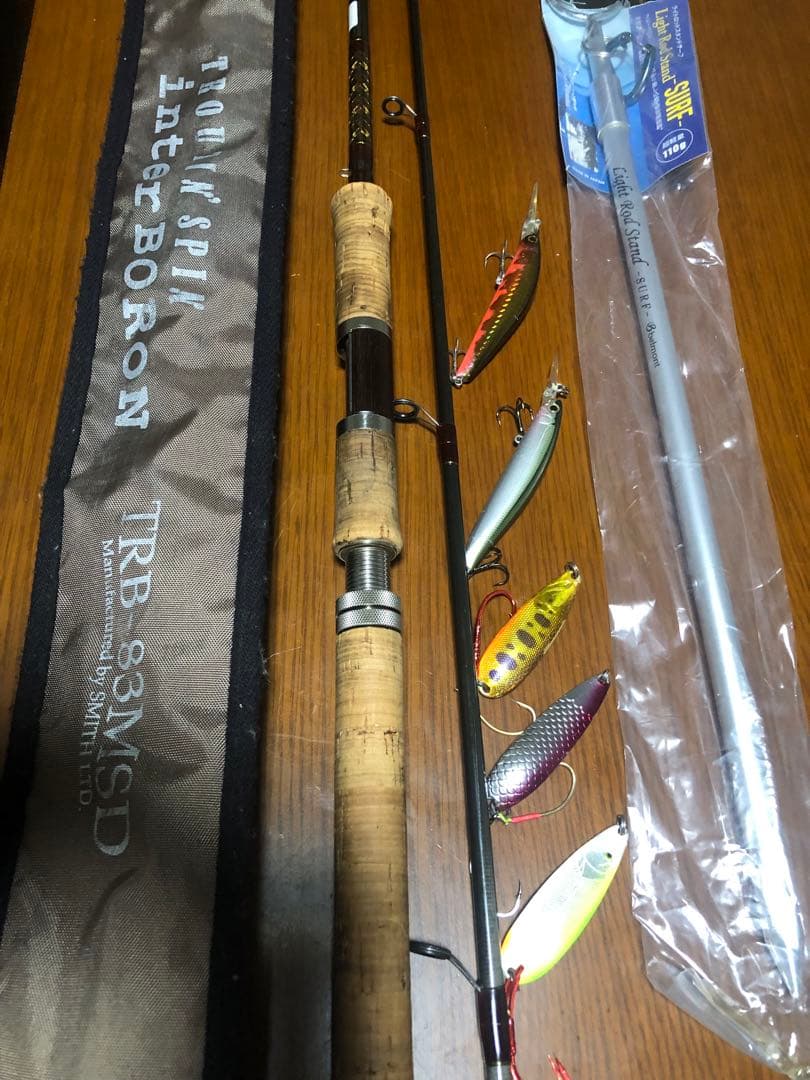 スミス　トラウティンスピン　インターボロン　TRB-83MSDおまけ付き