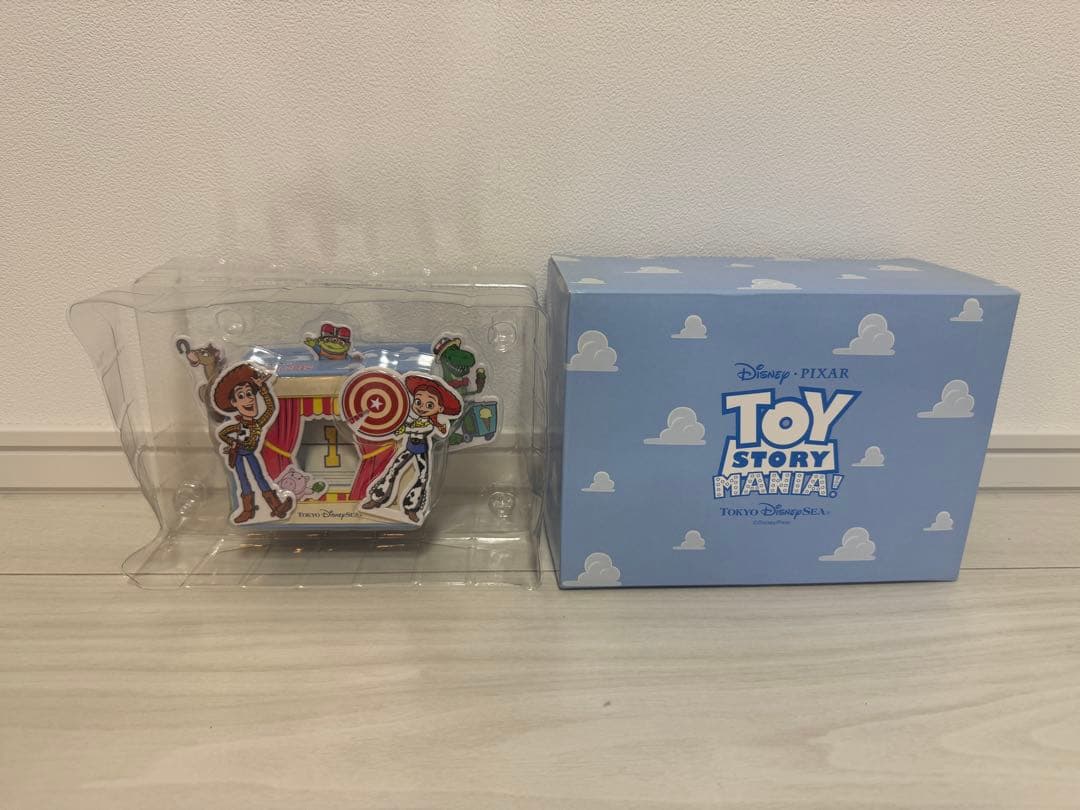 【新品】【非売品】トイストーリーマニア オープニング記念 カレンダー