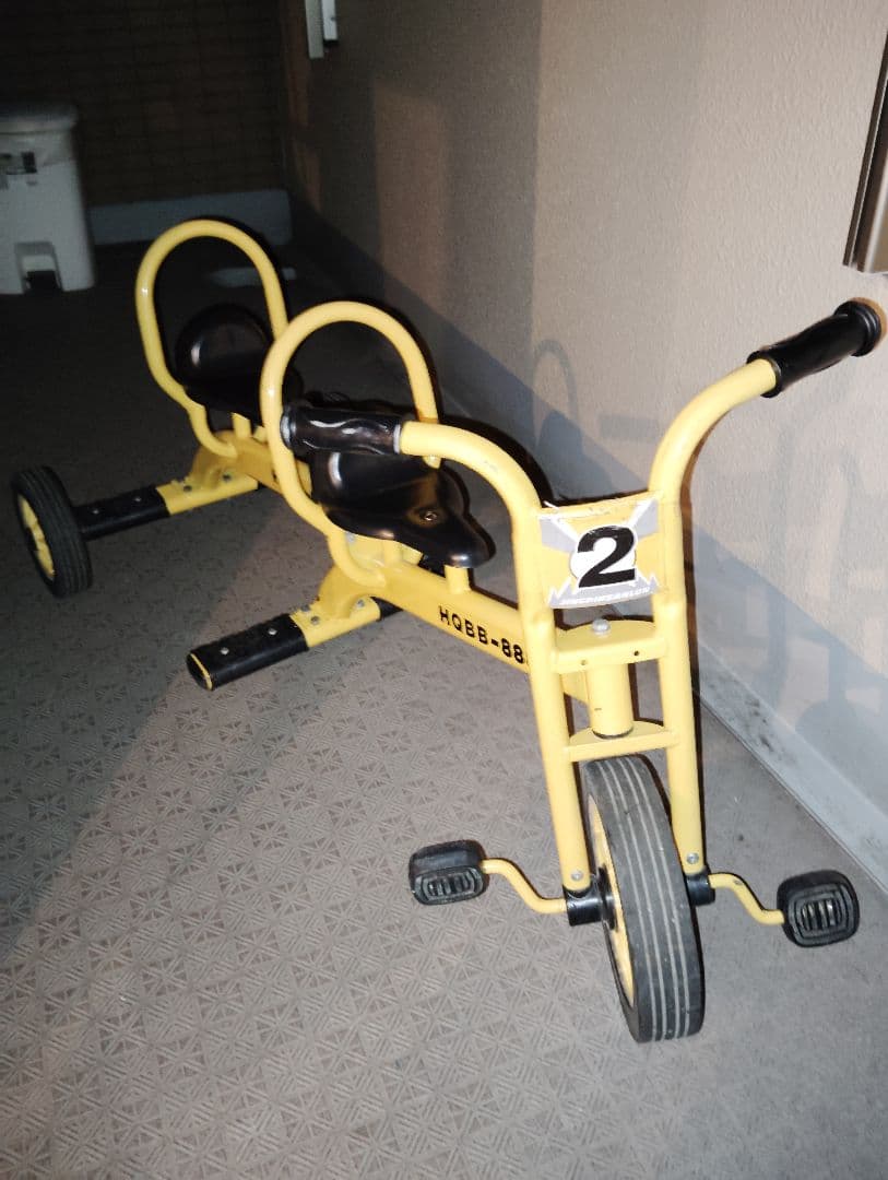 2人乗り三輪車　大阪府現地引き取り限定