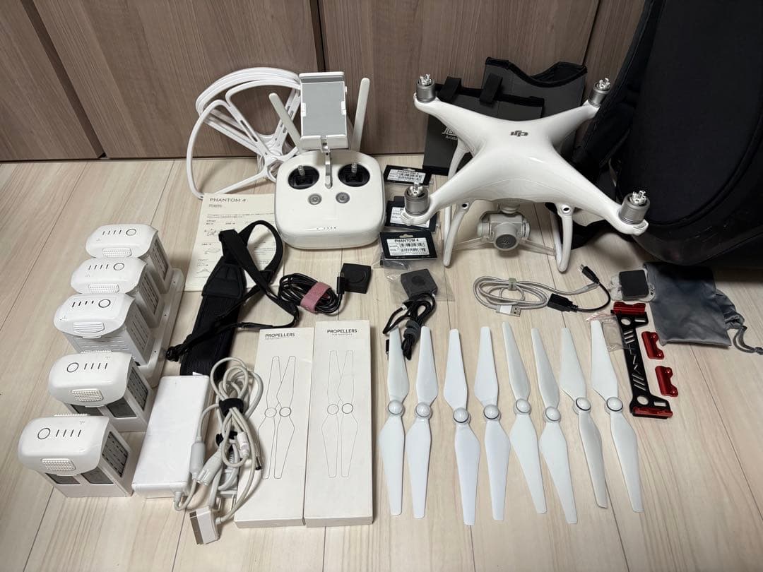 DJI Phantom4 今すぐ使える附属品がたくさん！
