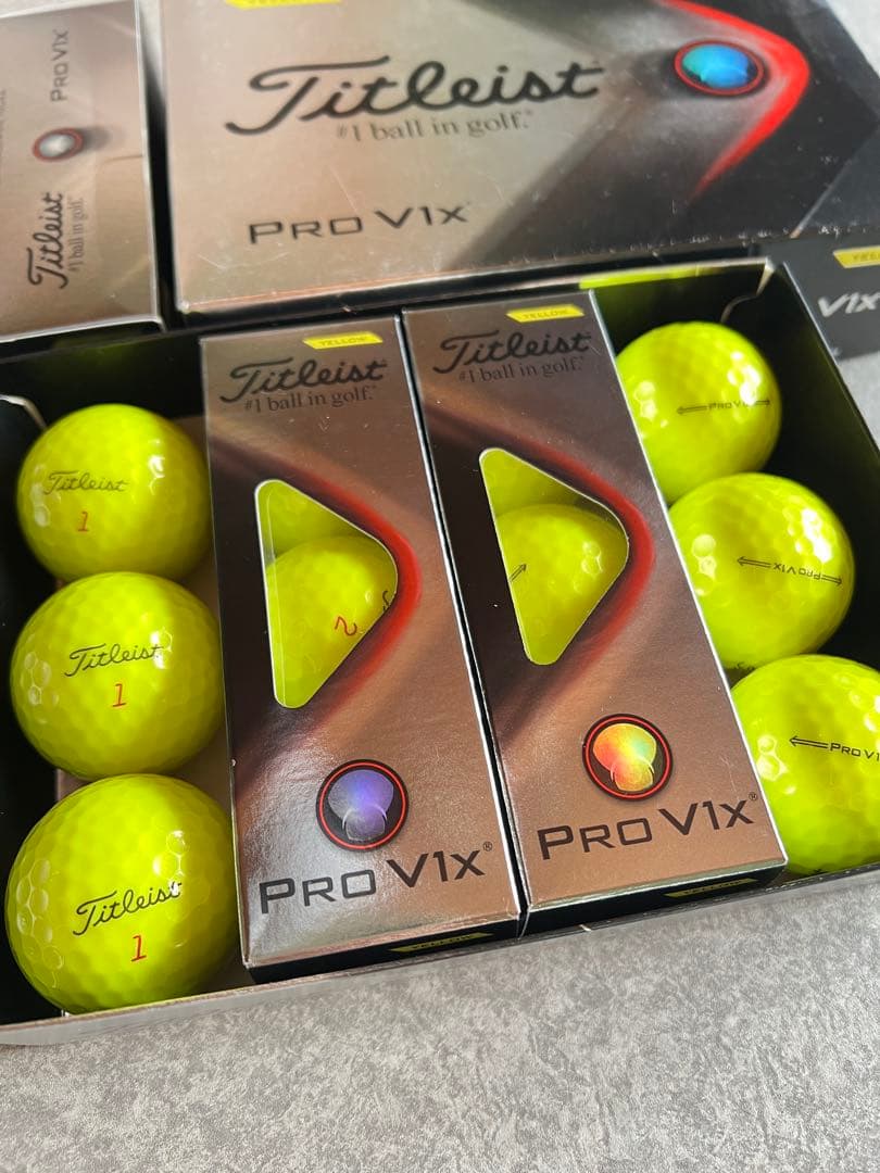 【新品】タイトリスト プロV1X2ダース ＋ スコッティキャメロン グリップ付