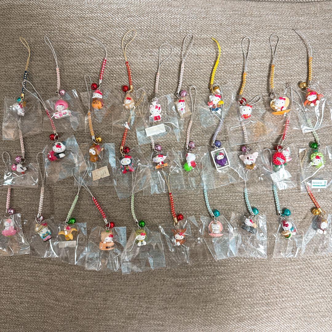 【バラ売り不可】ご当地キティ　根付け　ストラップ　100点