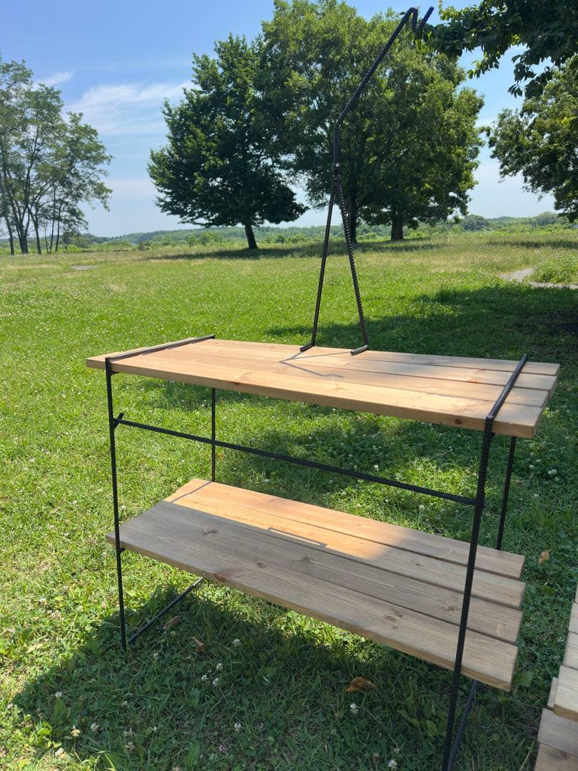 コンパクトになる木製 アウトドアテーブル 2段式