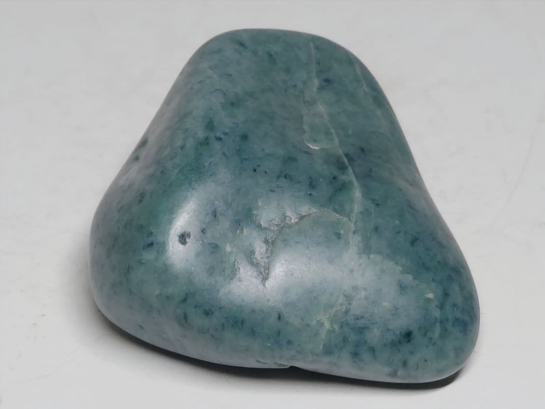 濃青 68g 翡翠 ヒスイ 原石 鑑賞石 自然石 誕生石 鉱物 鉱石 水石