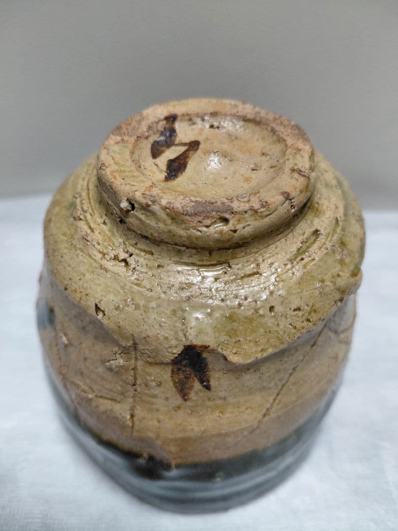 織部焼茶碗　緑釉　鉄絵　茶道具