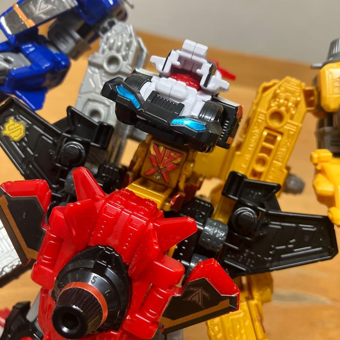 ミニプラ　ルパンレンジャー　パトレンジャー　グットクルカイザー　ロボ　ロボット