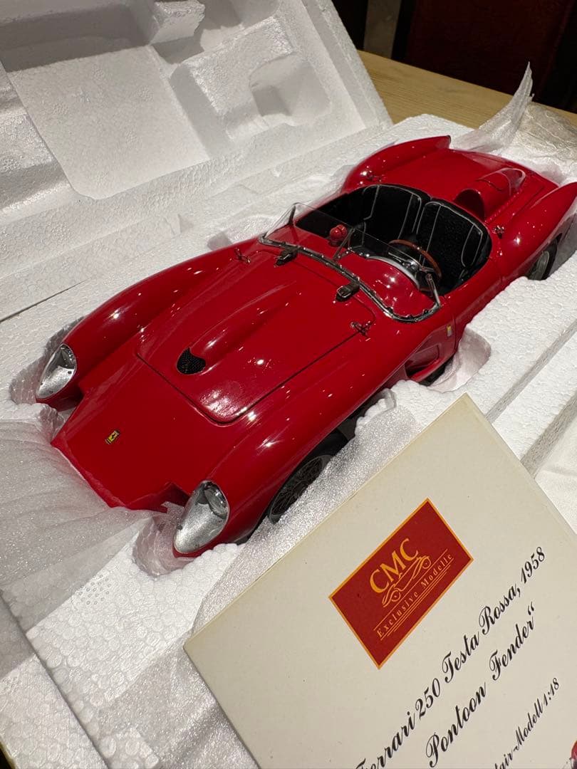 CMC1/18フェラーリ250テスタロッサ1958 Pontoon Fender