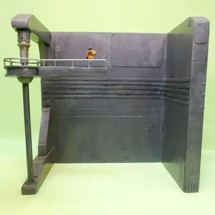 【全塗装完成品】1/100　ラウンド・バーニアン・バイファム ／整備ハンガー付