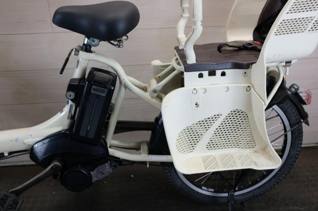 A*5様 店舗販売!ヤマハPAS　KISS　20インチ　3段　12.8Ah充電器