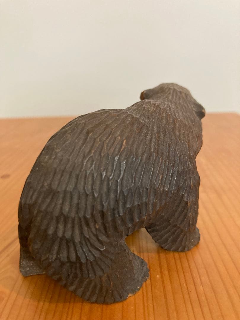 八雲　十倉金之　木彫り熊　銘あり