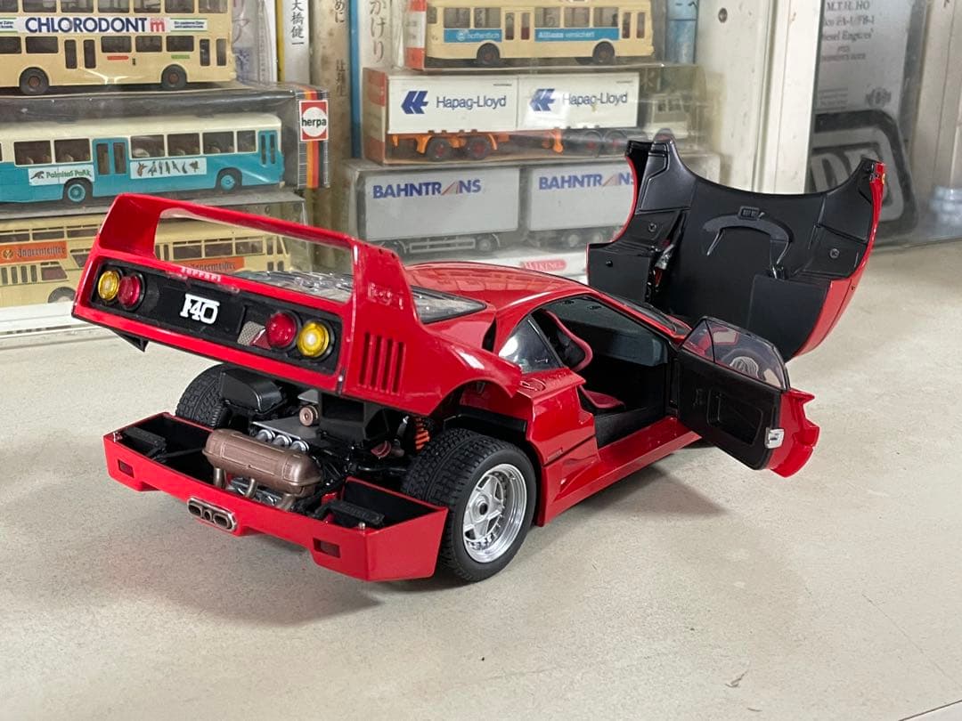 Kyosho 1/18 Ferrari F40 ダイキャスト製