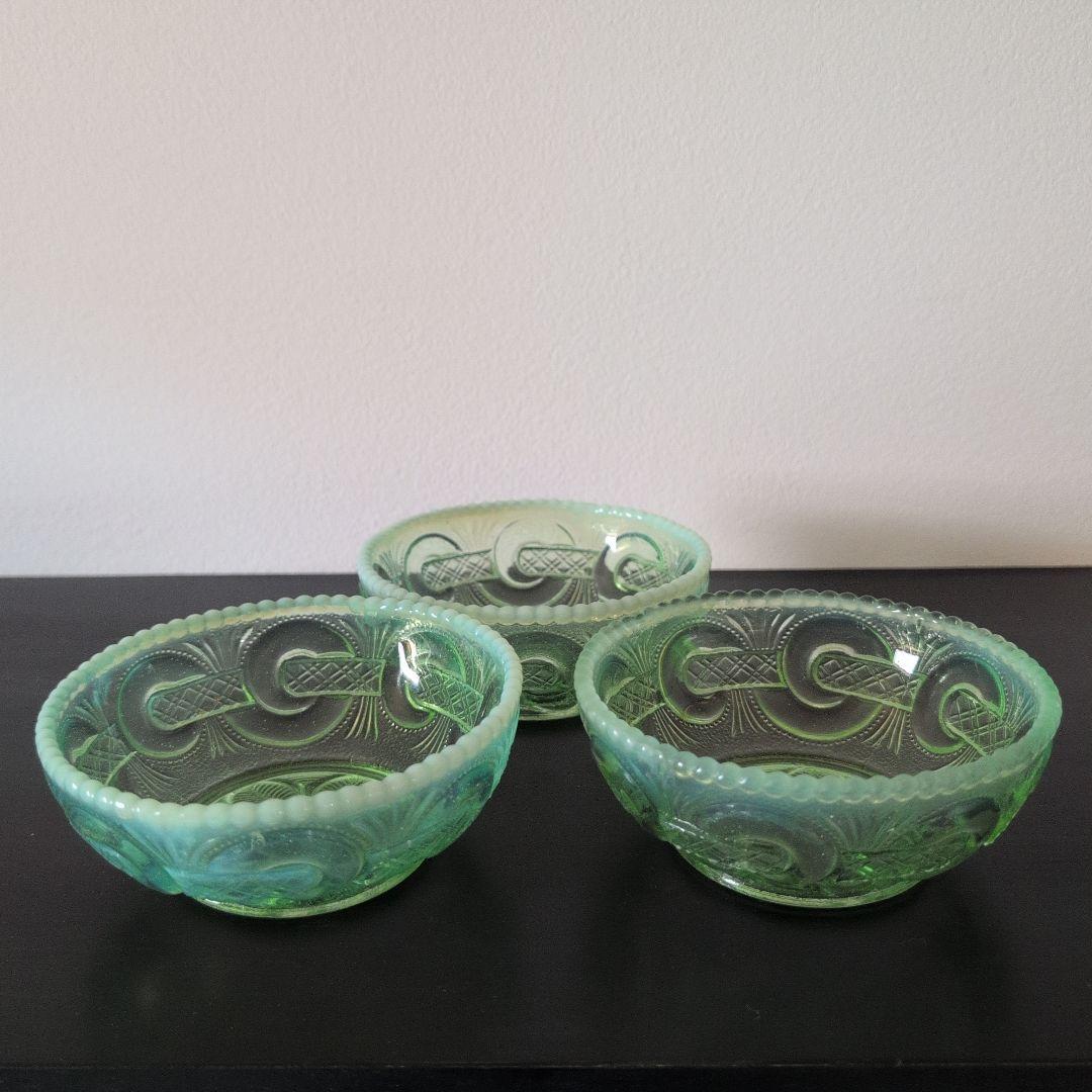 最終値下げ　ウランガラス　渦つなぎ紋　鉢　3客