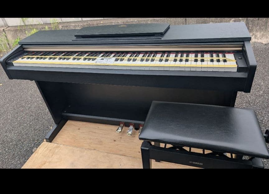 送料込み YAMAHA 電子ピアノ YDP-161R 2012年製 激激美品