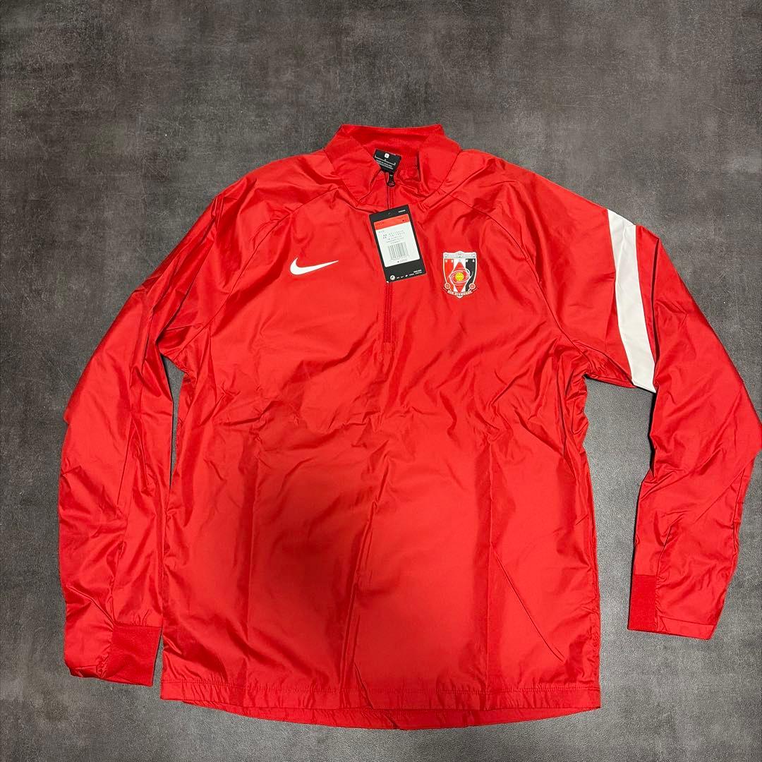 浦和レッズ　練習着　新品　L