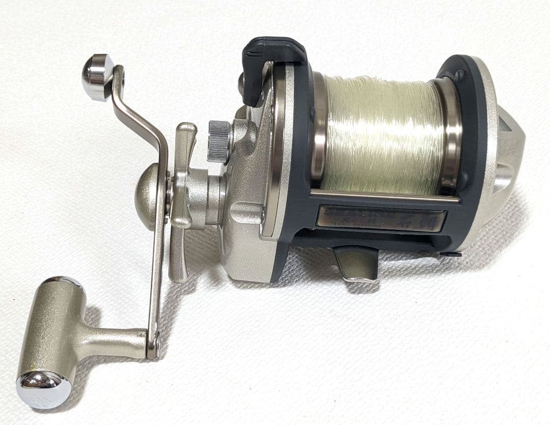 【未使用品に近い】DAIWA ダイワ SEALINE 石鯛 X40Hベイトリール