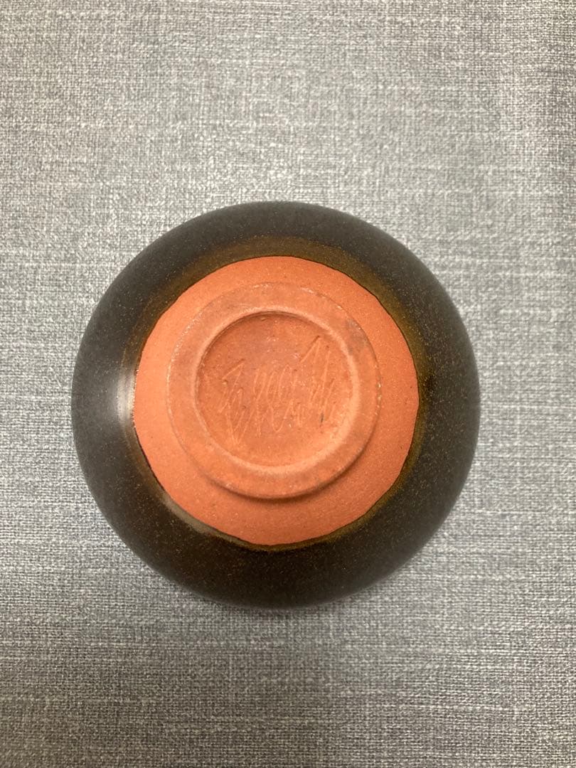 黒色丸型器 木製箱付き