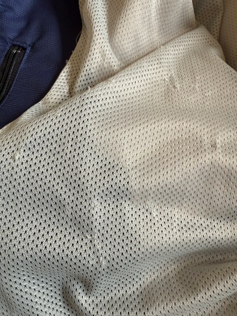 コルナゴのアノラックパーカー