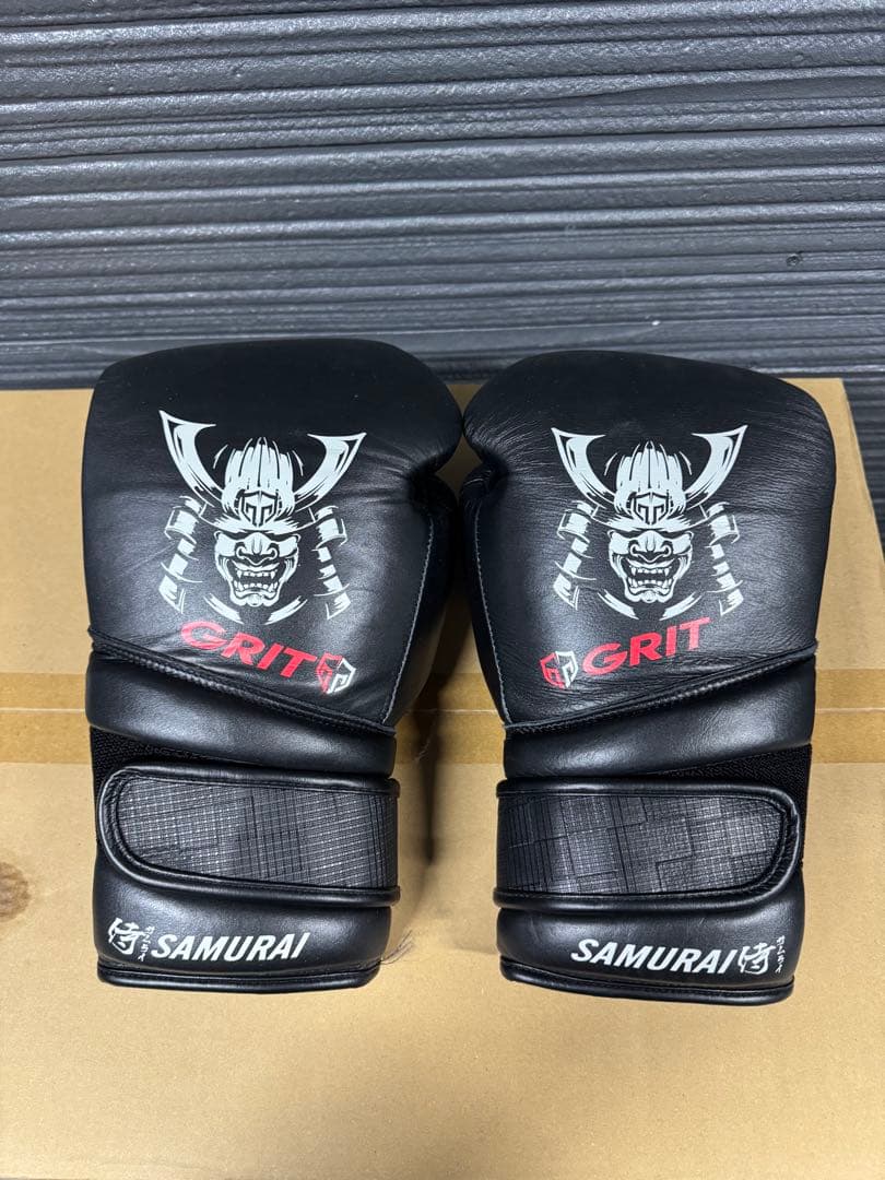 GRIT CUSTOM MADE JAPAN SAMURAIボクシンググローブ