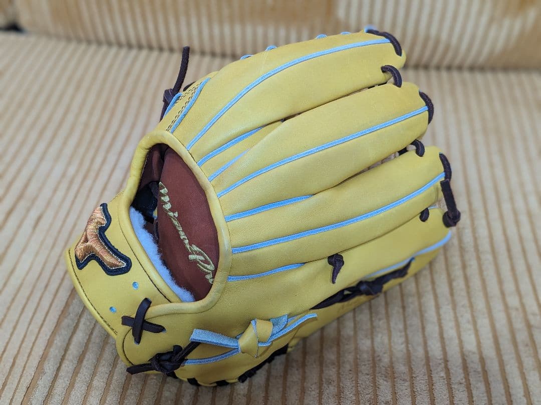 【未使用品】ミズノプロ 硬式用 外野手 オーダーグローブ 西川龍馬型