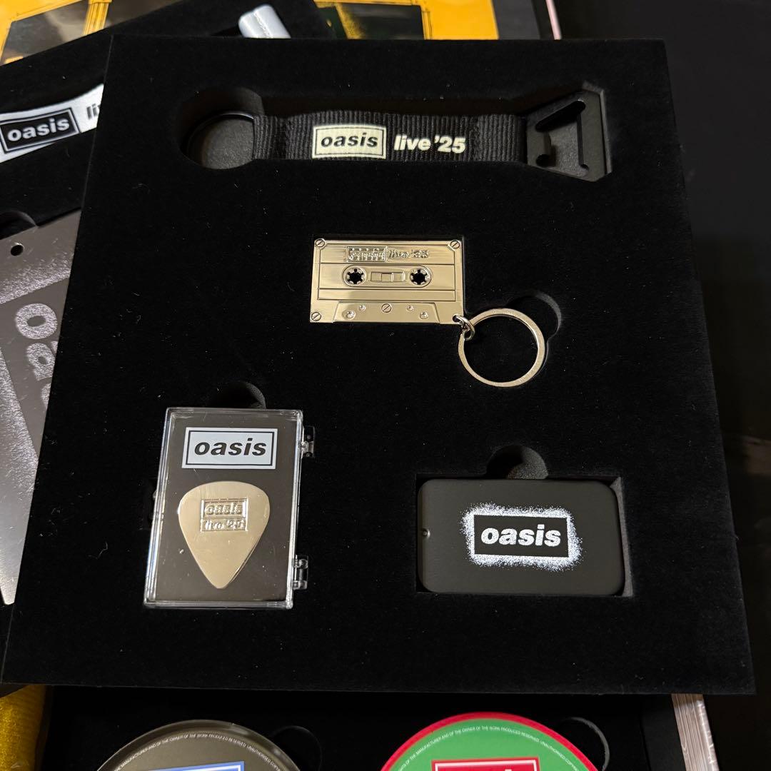 oasis live ’25 VIP ボックス おまけ付 Box 2025グッズ